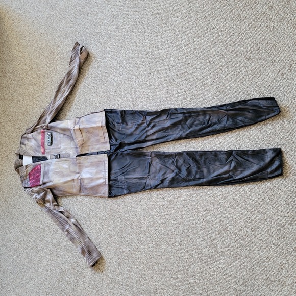 NWT Boys Star Wars Finn Costume Size Large (12-14) - Picture 5 of 7